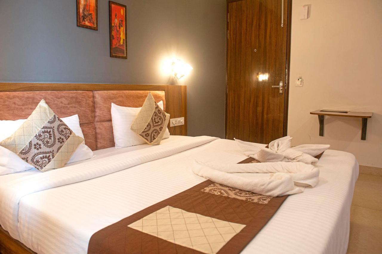 Posh Residency Huda City Center Gurgaon Exterior photo
