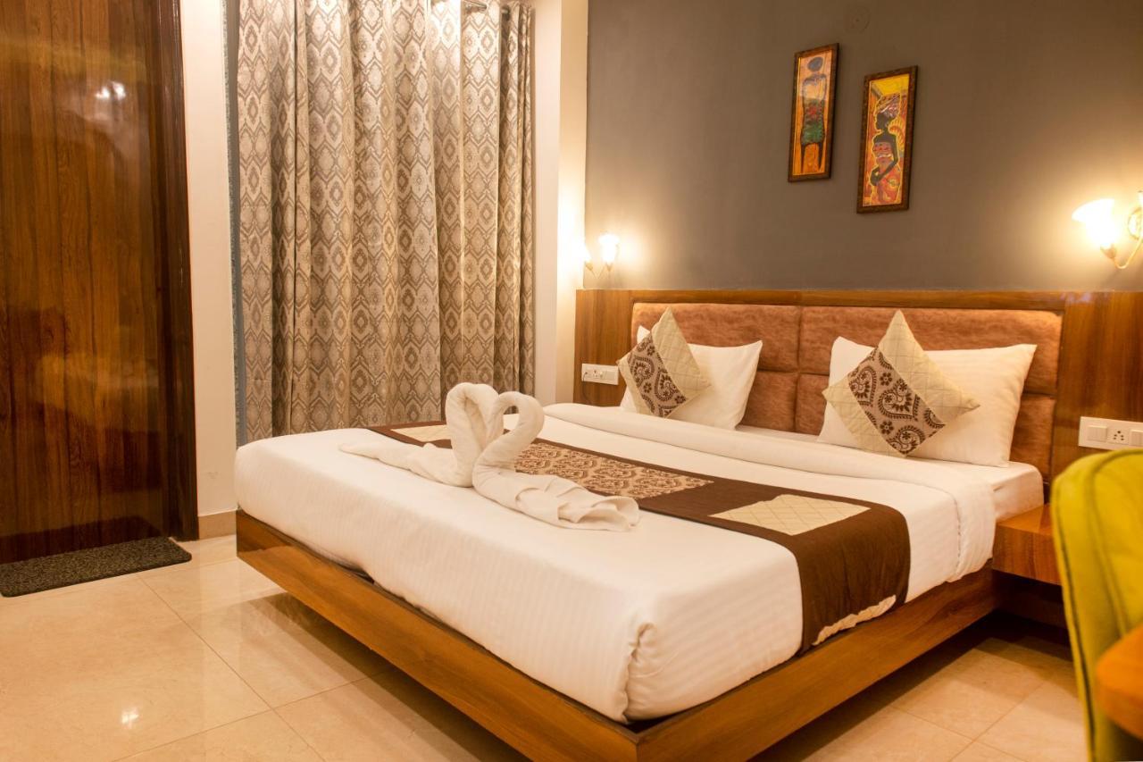 Posh Residency Huda City Center Gurgaon Exterior photo